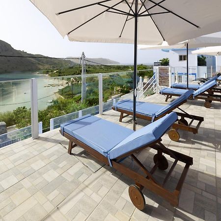 Kávallos Lake View Suites מראה חיצוני תמונה