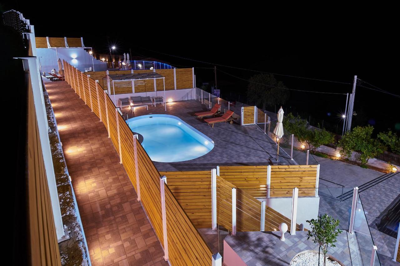Kávallos Lake View Suites מראה חיצוני תמונה