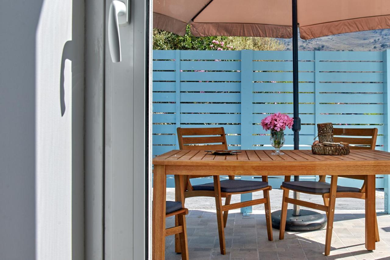 Kávallos Lake View Suites מראה חיצוני תמונה