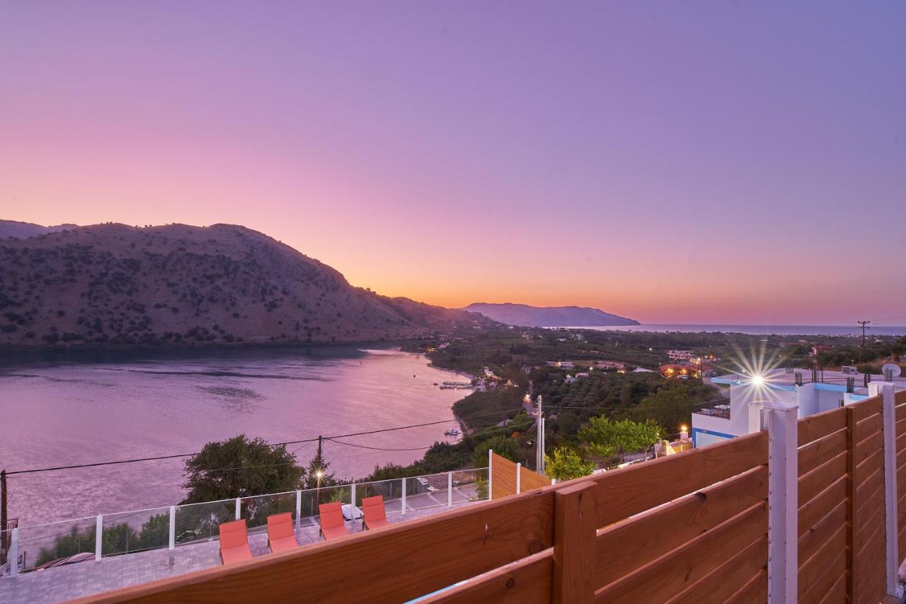 Kávallos Lake View Suites מראה חיצוני תמונה