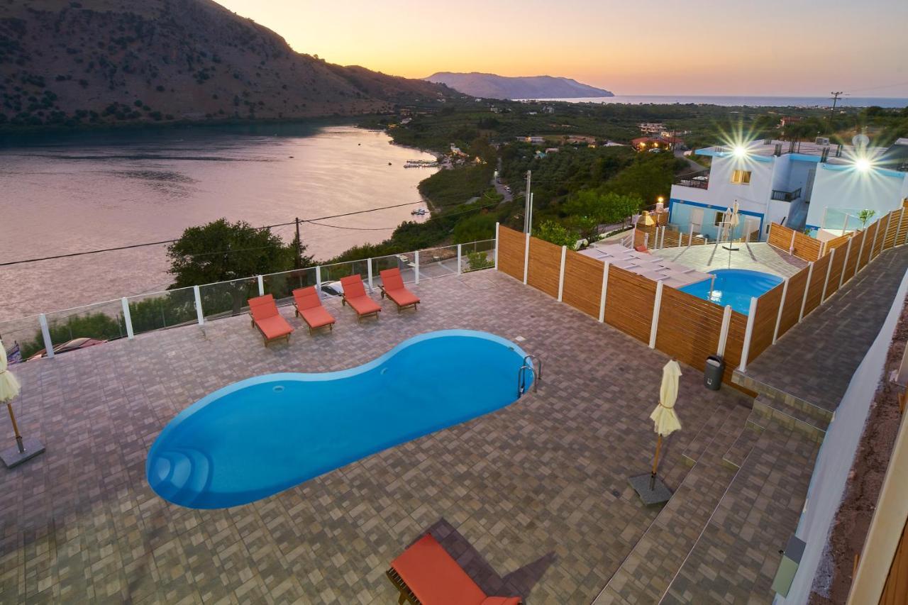 Kávallos Lake View Suites מראה חיצוני תמונה