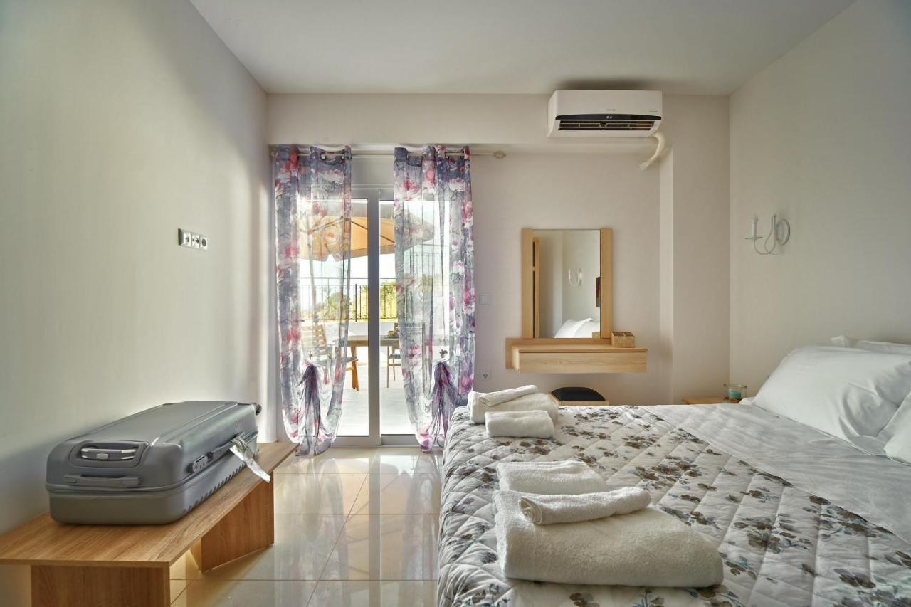 Kávallos Lake View Suites מראה חיצוני תמונה