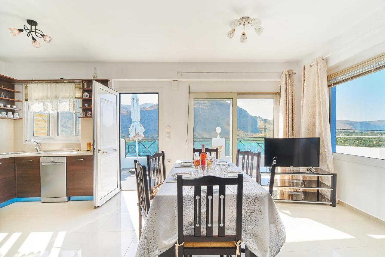 Kávallos Lake View Suites מראה חיצוני תמונה