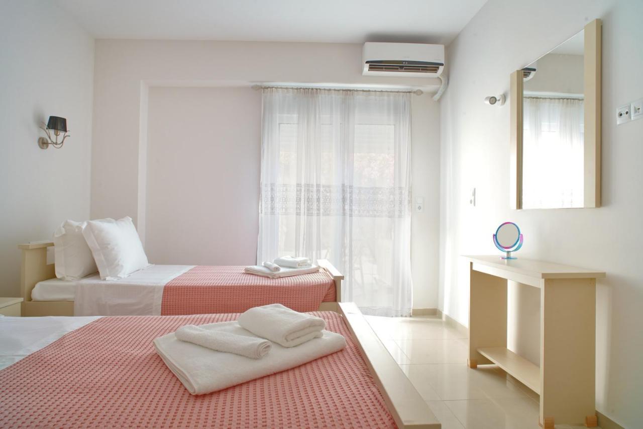 Kávallos Lake View Suites מראה חיצוני תמונה