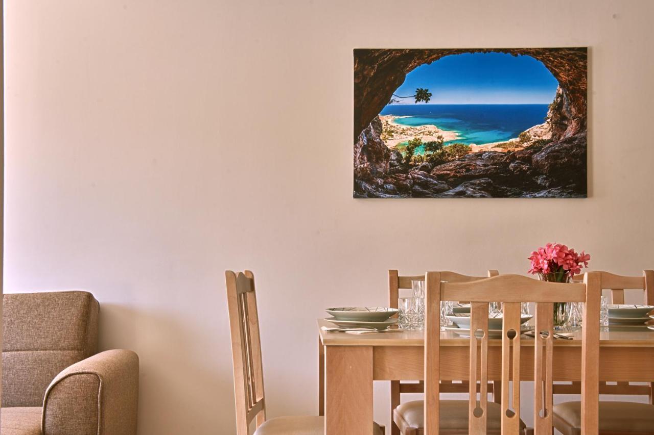 Kávallos Lake View Suites מראה חיצוני תמונה