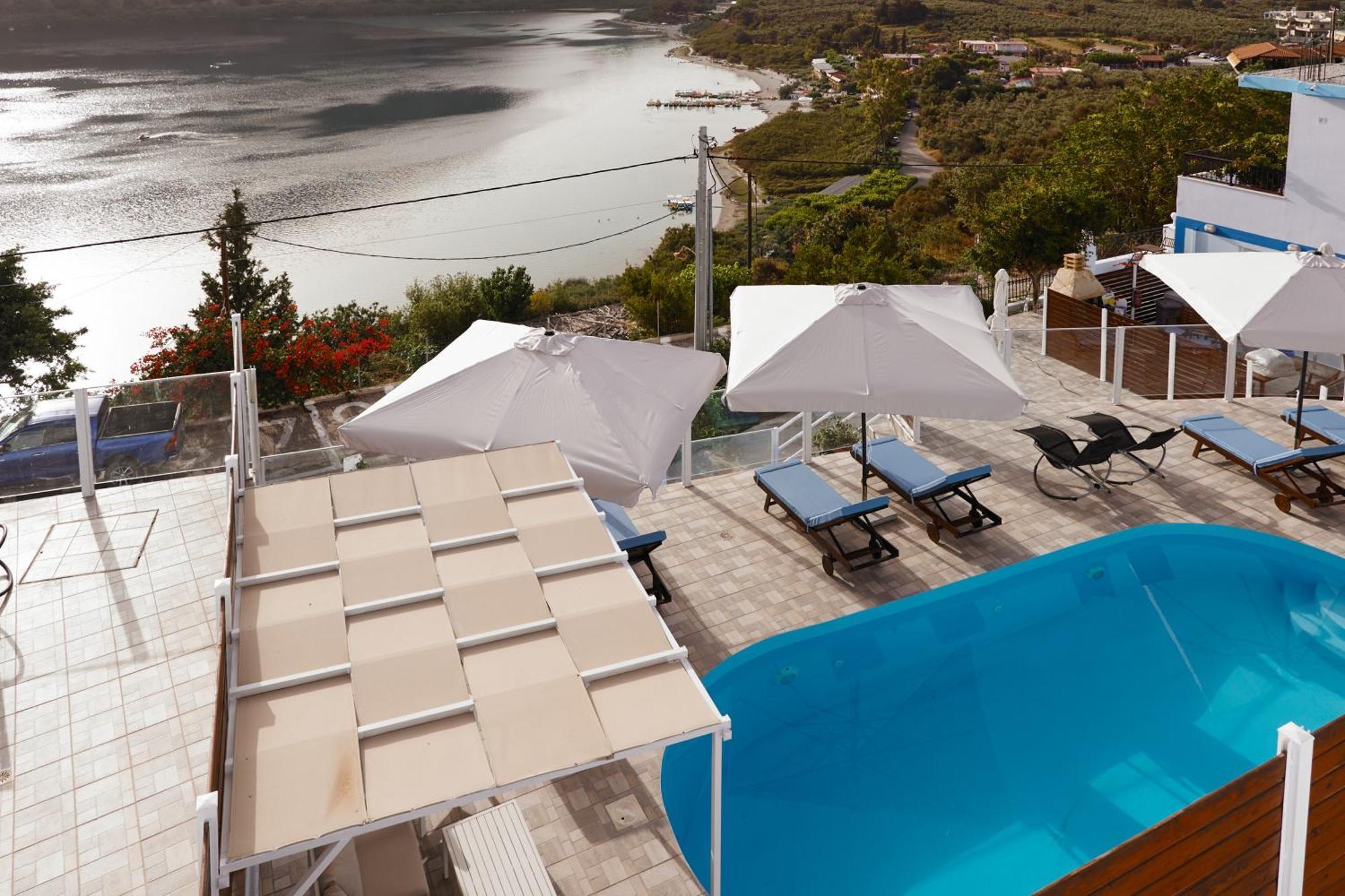 Kávallos Lake View Suites מראה חיצוני תמונה