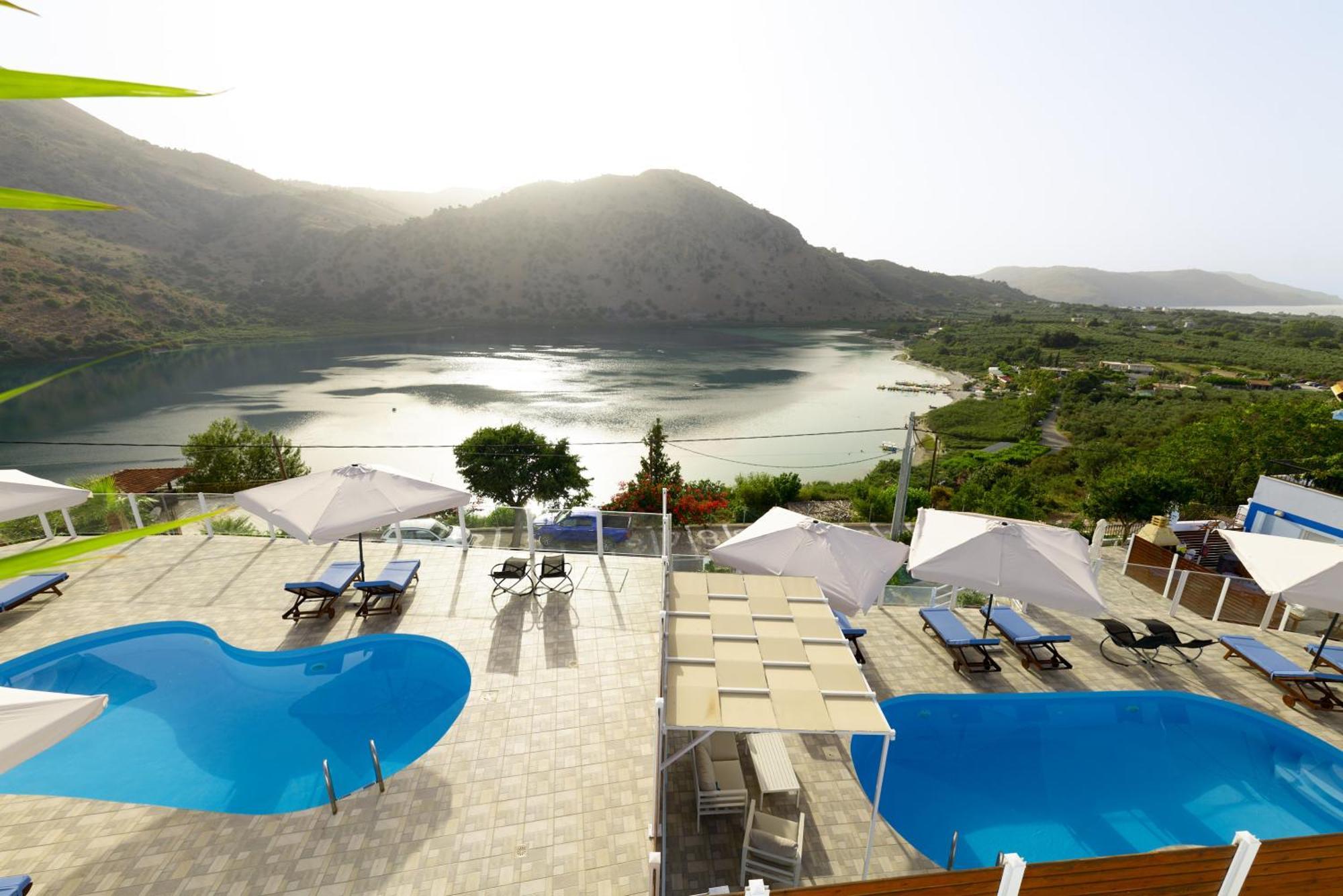 Kávallos Lake View Suites מראה חיצוני תמונה